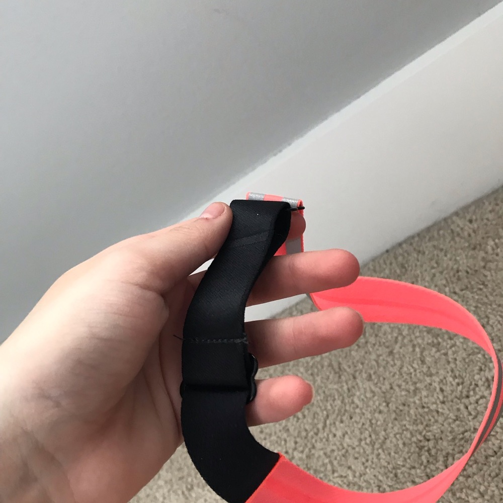 UnderArmor Headband - Picture 4 of 4